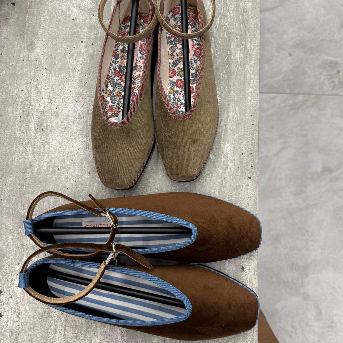 Flats Kaki Vintage – Carlotta