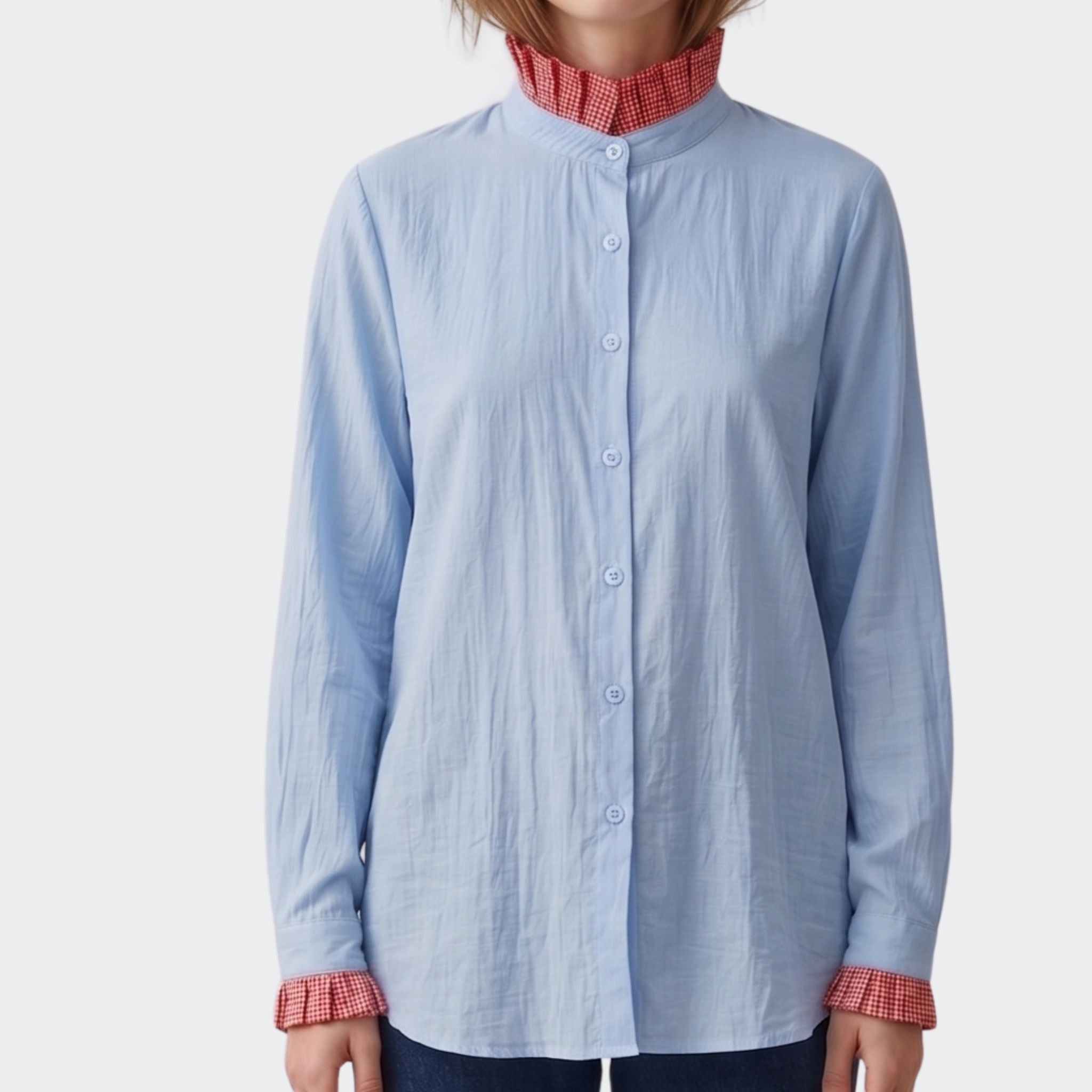 Camisa Azul Claro con Rojo