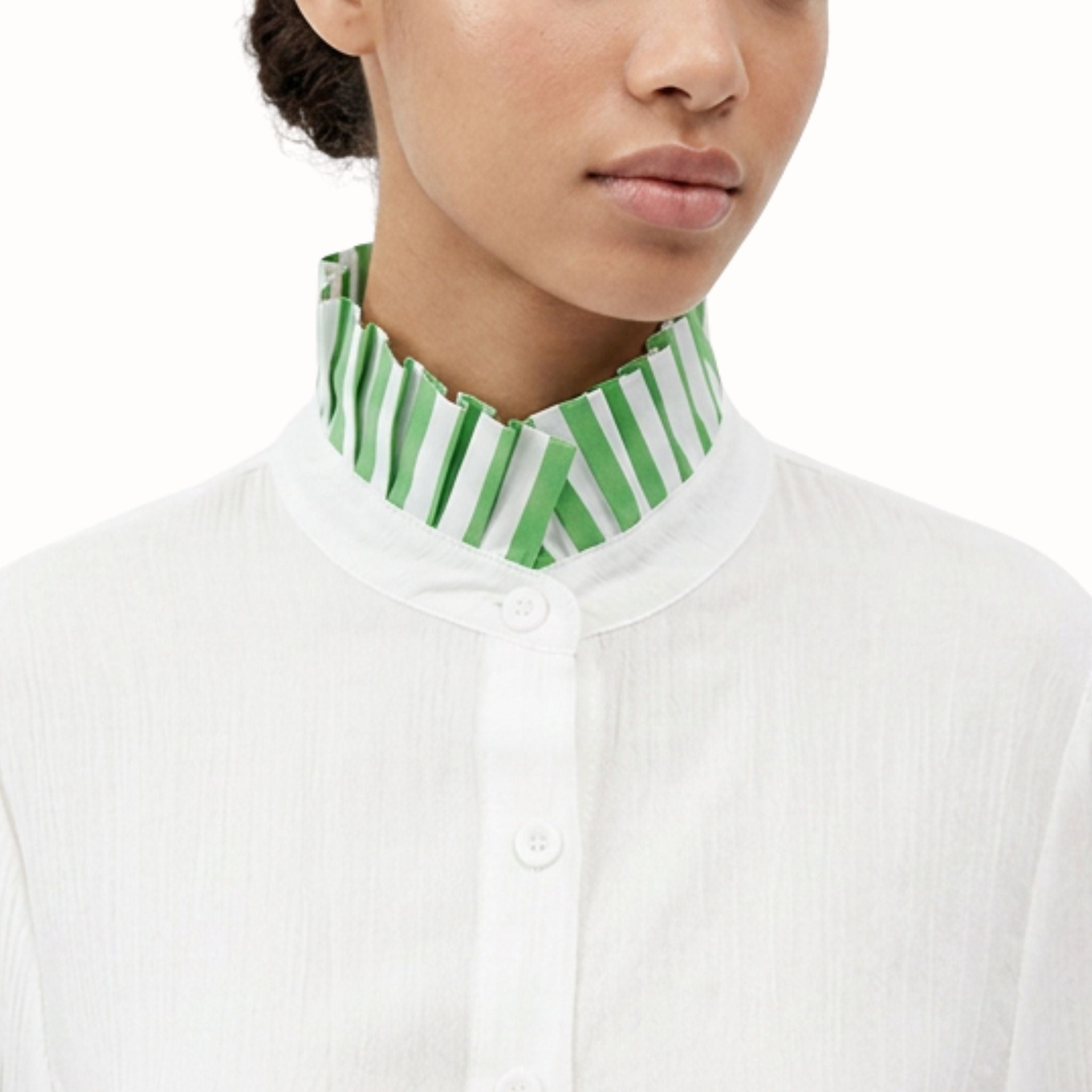 Camisa Blanca con Rayas Verdes