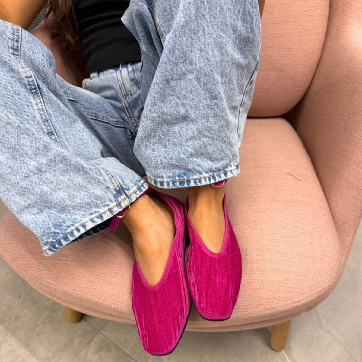 Flats Fuxia Crinkle – Carlotta