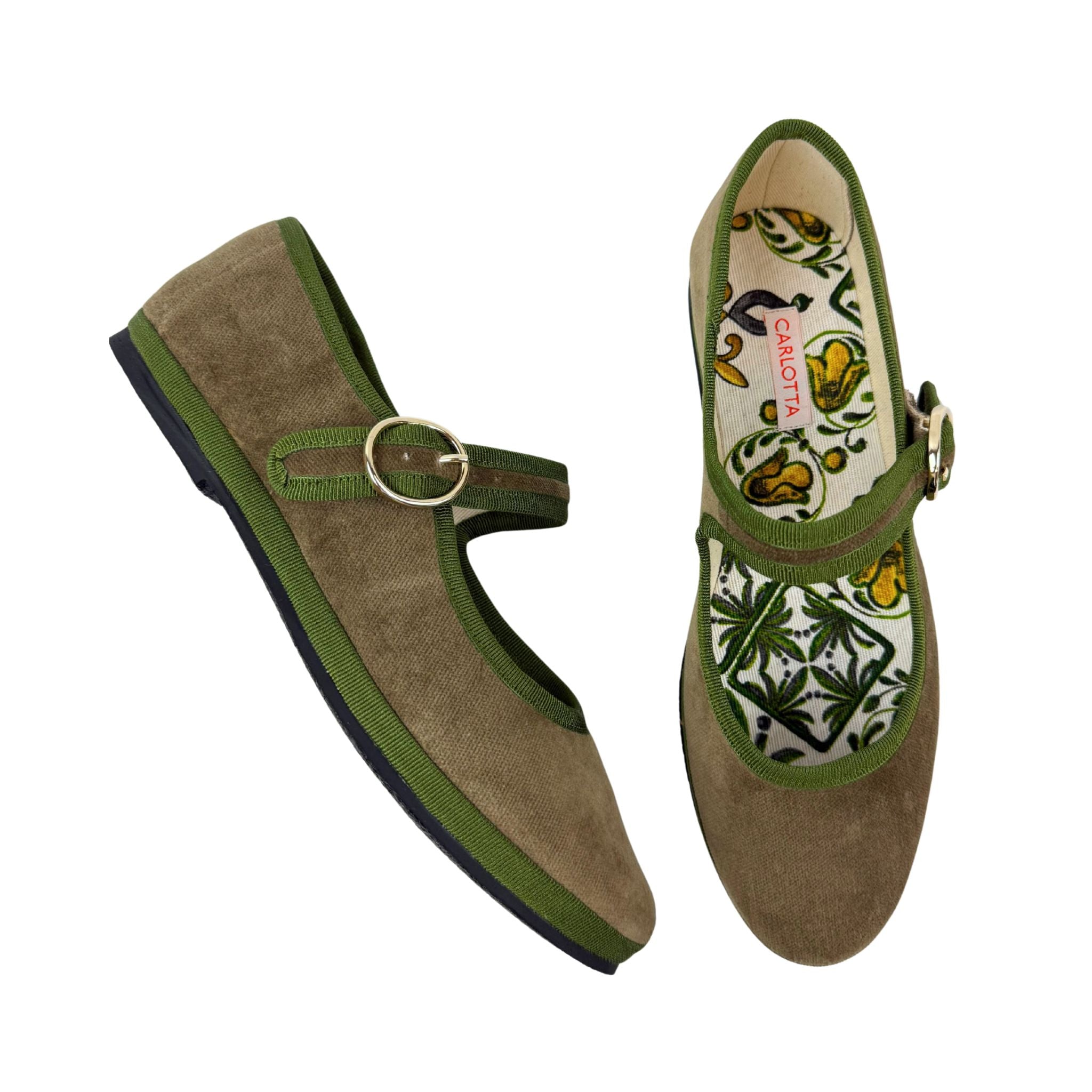 Vista posterior de zapatos Mary Jane Verde Toscano.