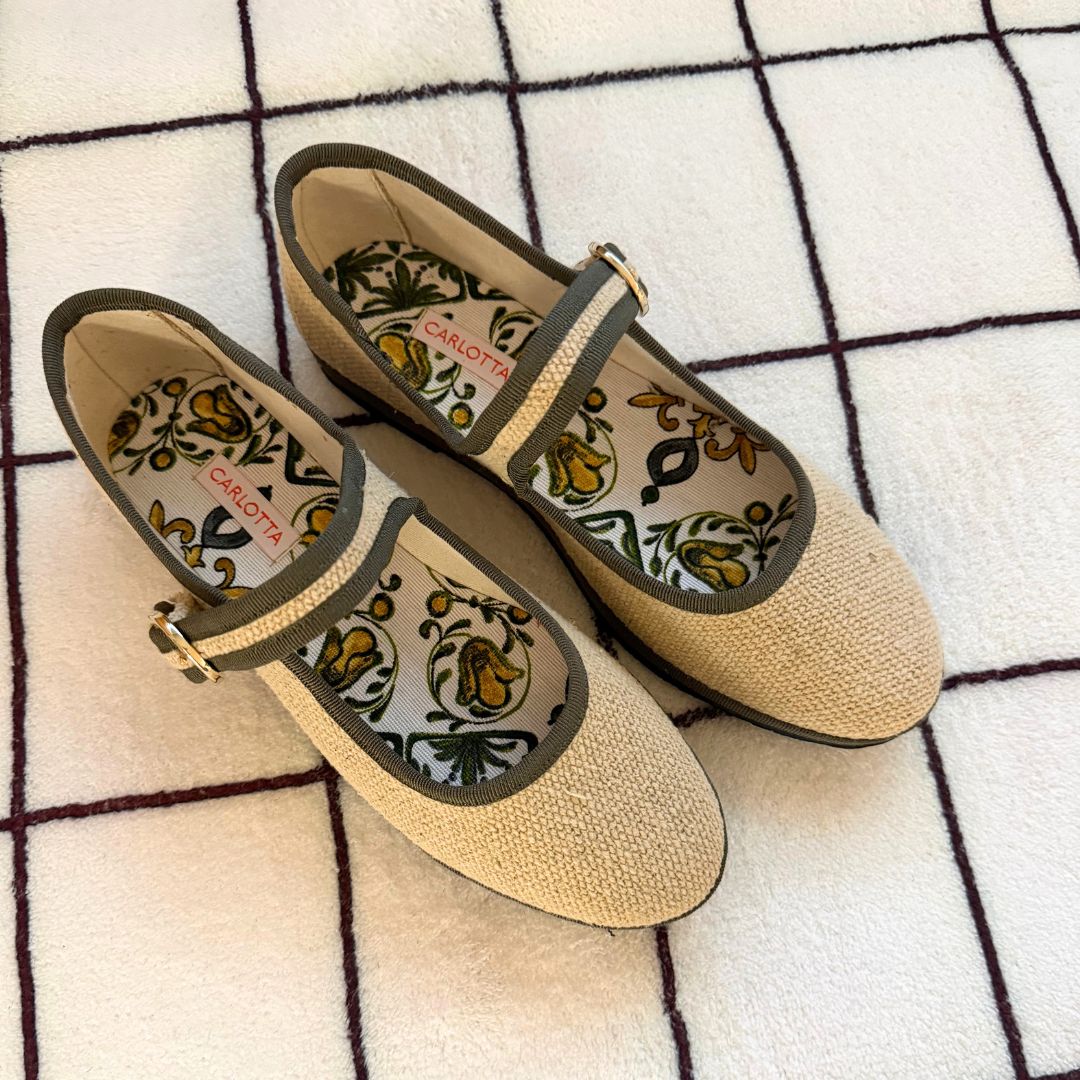 Mary Jane Canvas Beige