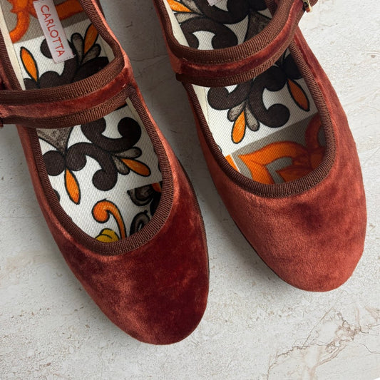 Mary Jane Hot Cinnamon