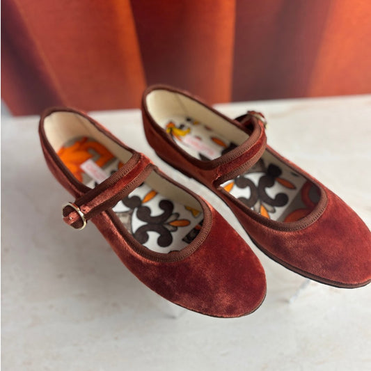 Mary Jane Hot Cinnamon